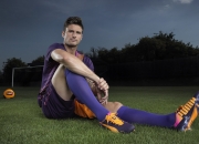 开云体育-三笘薰的魔法时刻，波兰绝杀奥地利，亚洲之光接管年度焦点之战