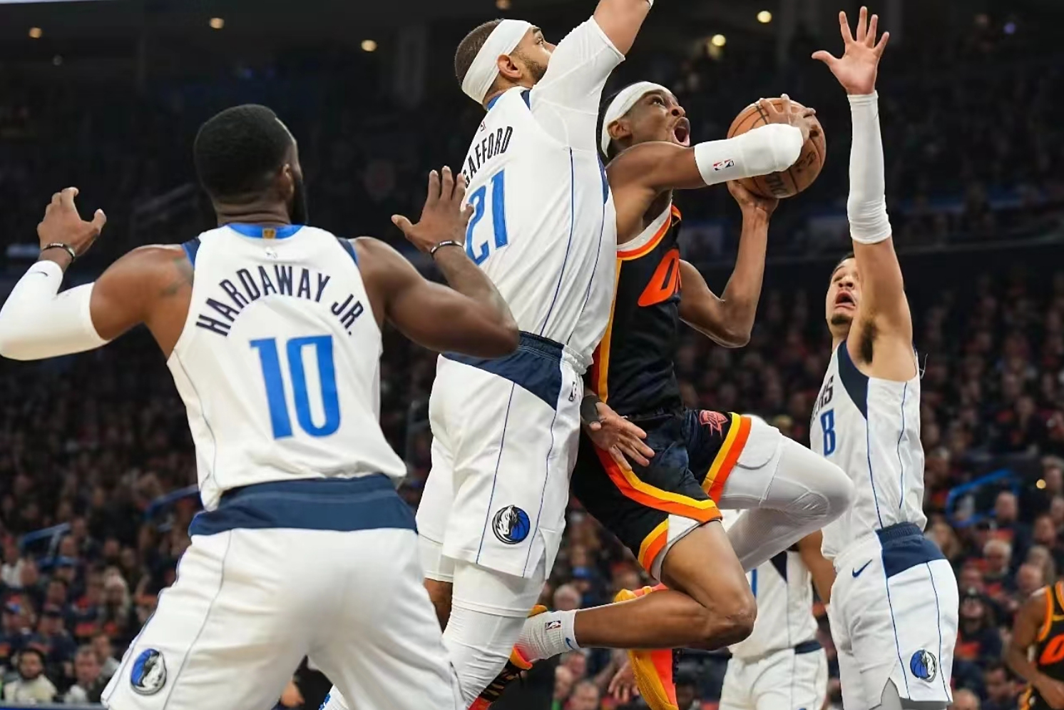 关于魔术碾压北京队，东契奇关键制胜的信息