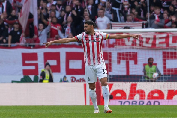 关于汉诺威主场负于弗赖堡，遭遇连败的信息