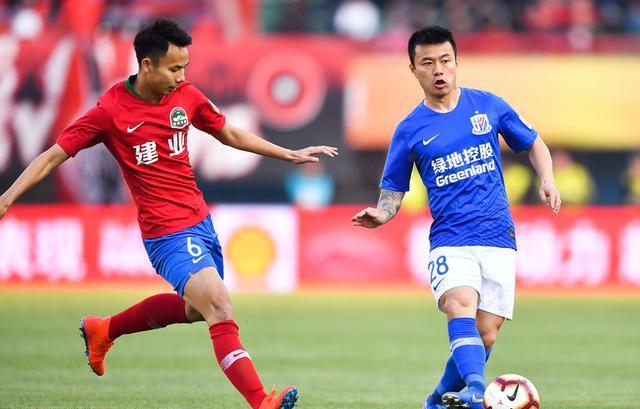 申花主场逼平建业，保持中游位置的简单介绍