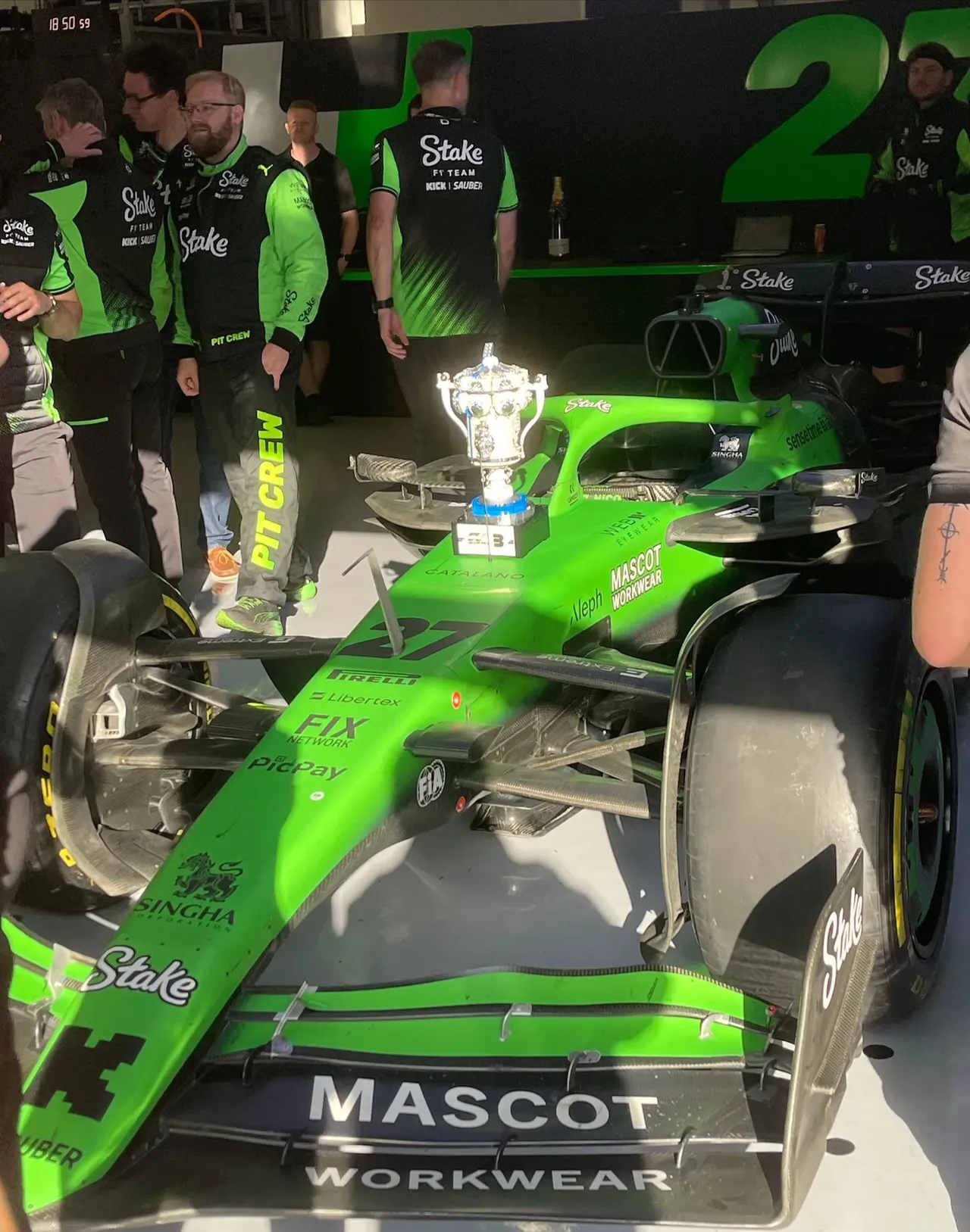 包含索伯车队逆转红牛车队,勒克莱尔刷新纪录的词条 包含索伯车队逆转红牛车队,勒克莱尔刷新纪录的词条