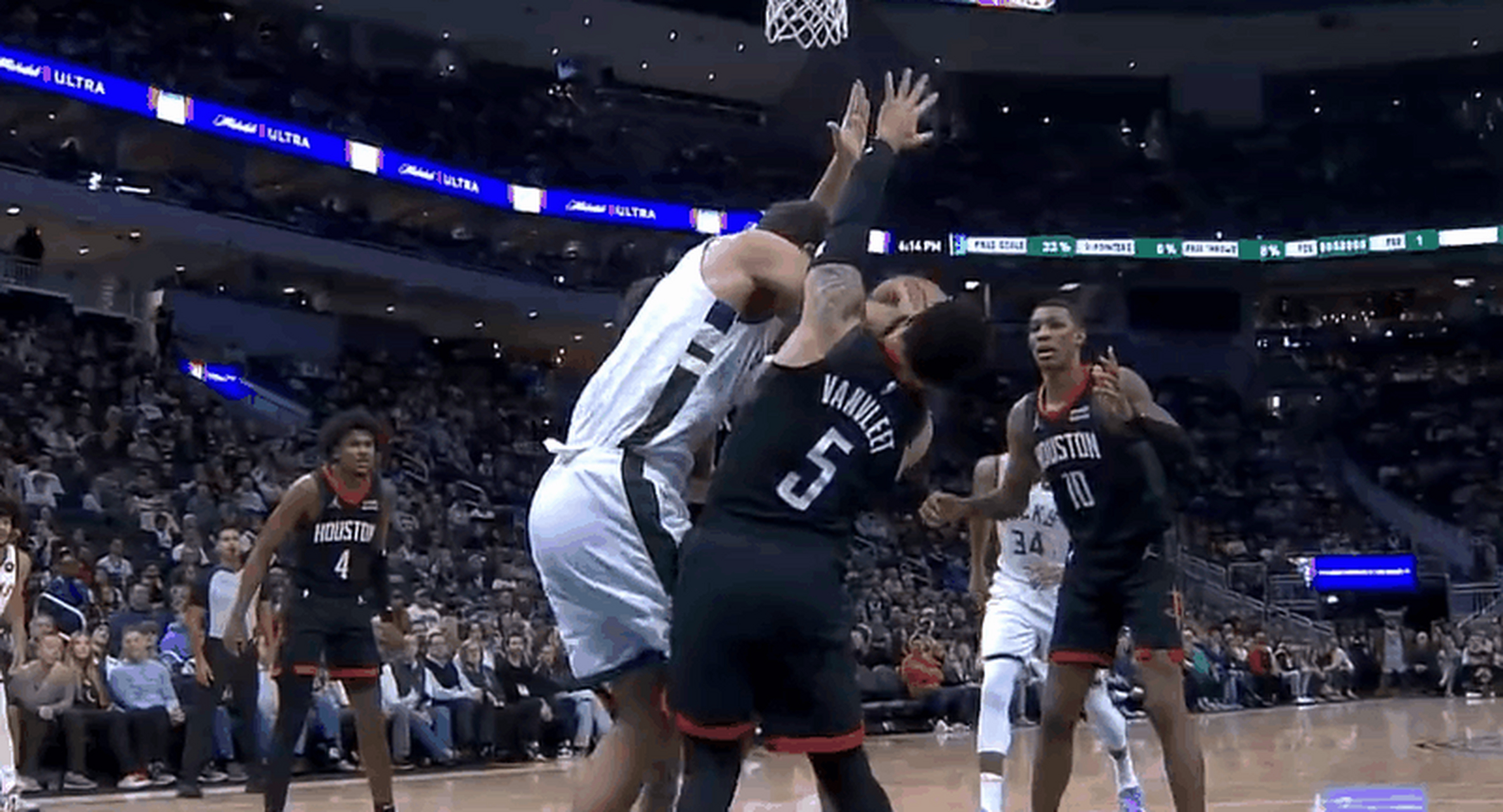 包含尼克斯完胜雄鹿,范弗利特点燃赛场的词条 包含尼克斯完胜雄鹿,范弗利特点燃赛场的词条