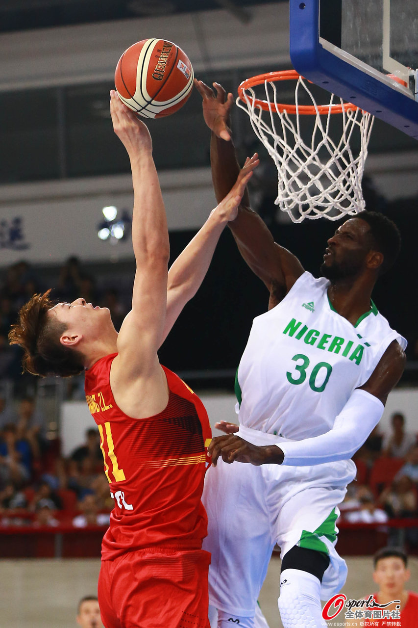 关于意大利男篮绝杀尼日利亚男篮，波特三分雨点燃全场的信息