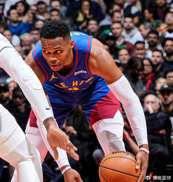 关于猛龙力克国王，拉塞尔三分雨点燃全场的信息