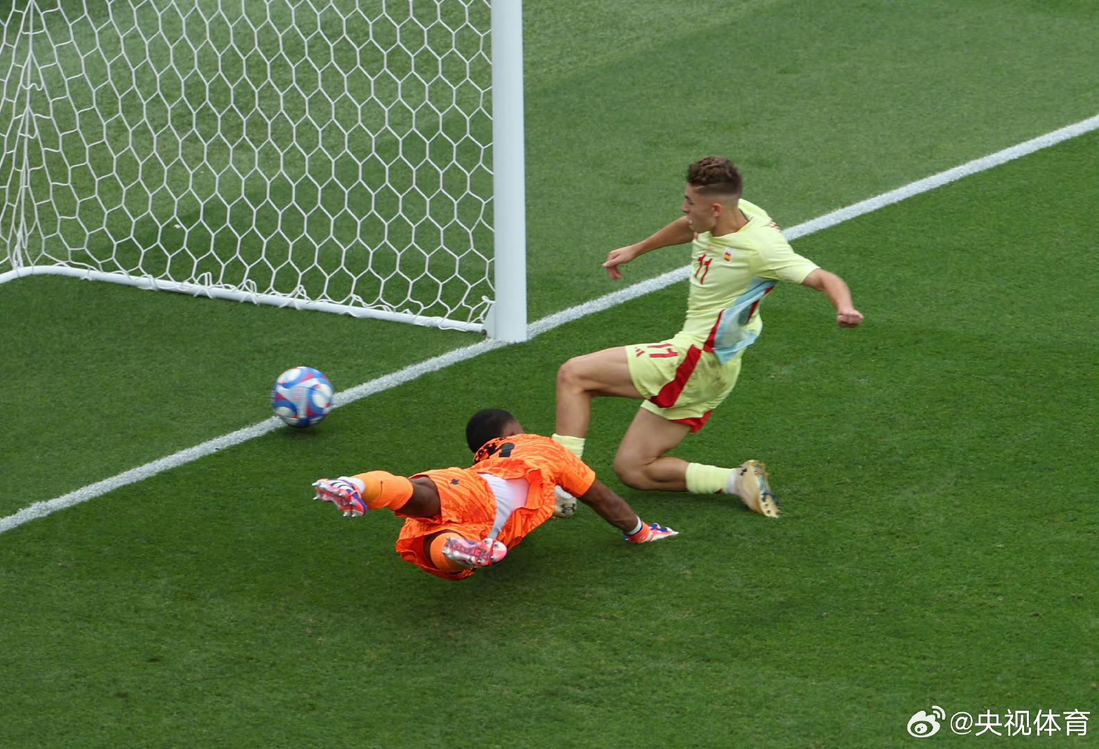 西班牙鏖战巴黎，莫德里奇状态火热