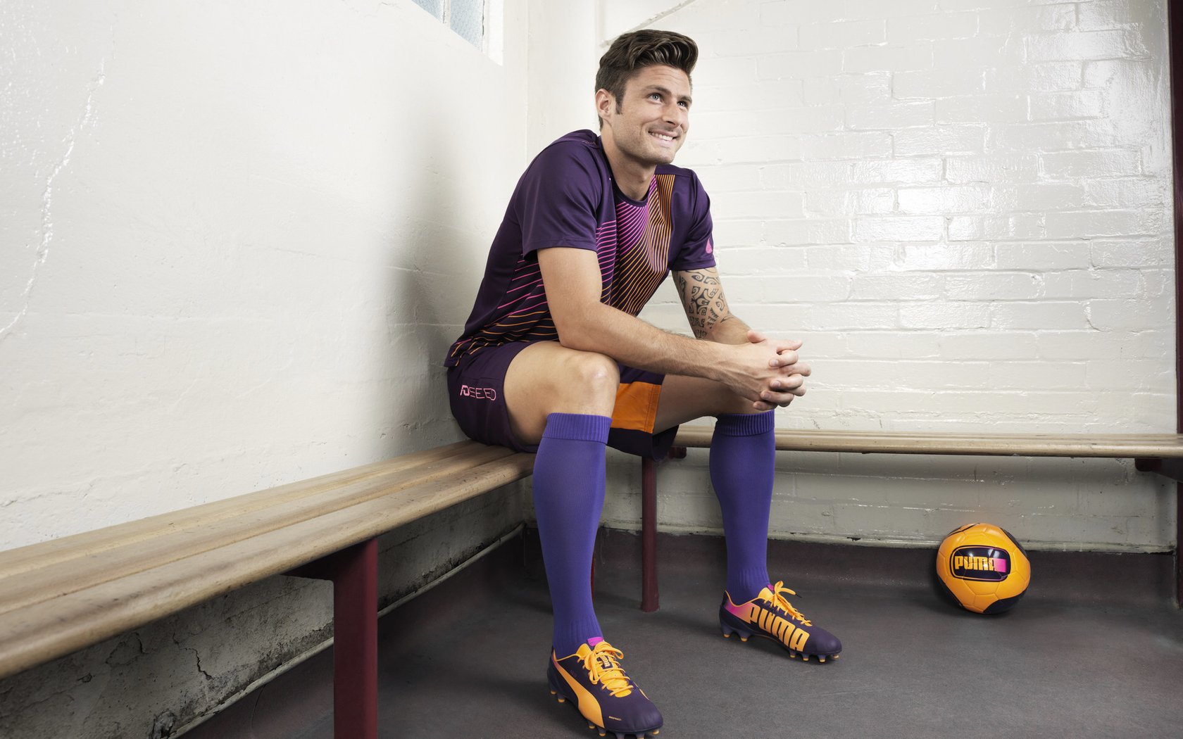 霍勒迪末节封神，雄鹿攻防窒息终结勇士悬念