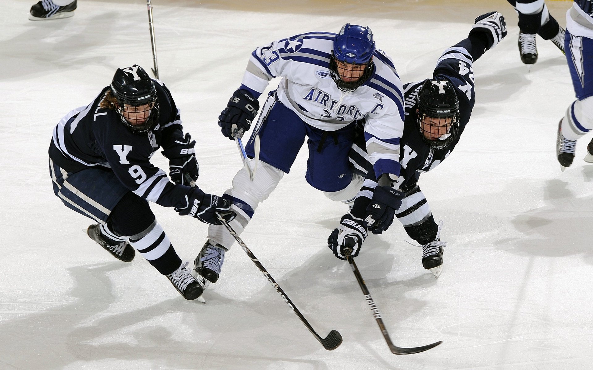 新星闪耀！杰伦·格林关键进球定乾坤，雄鹿掀翻奇才
