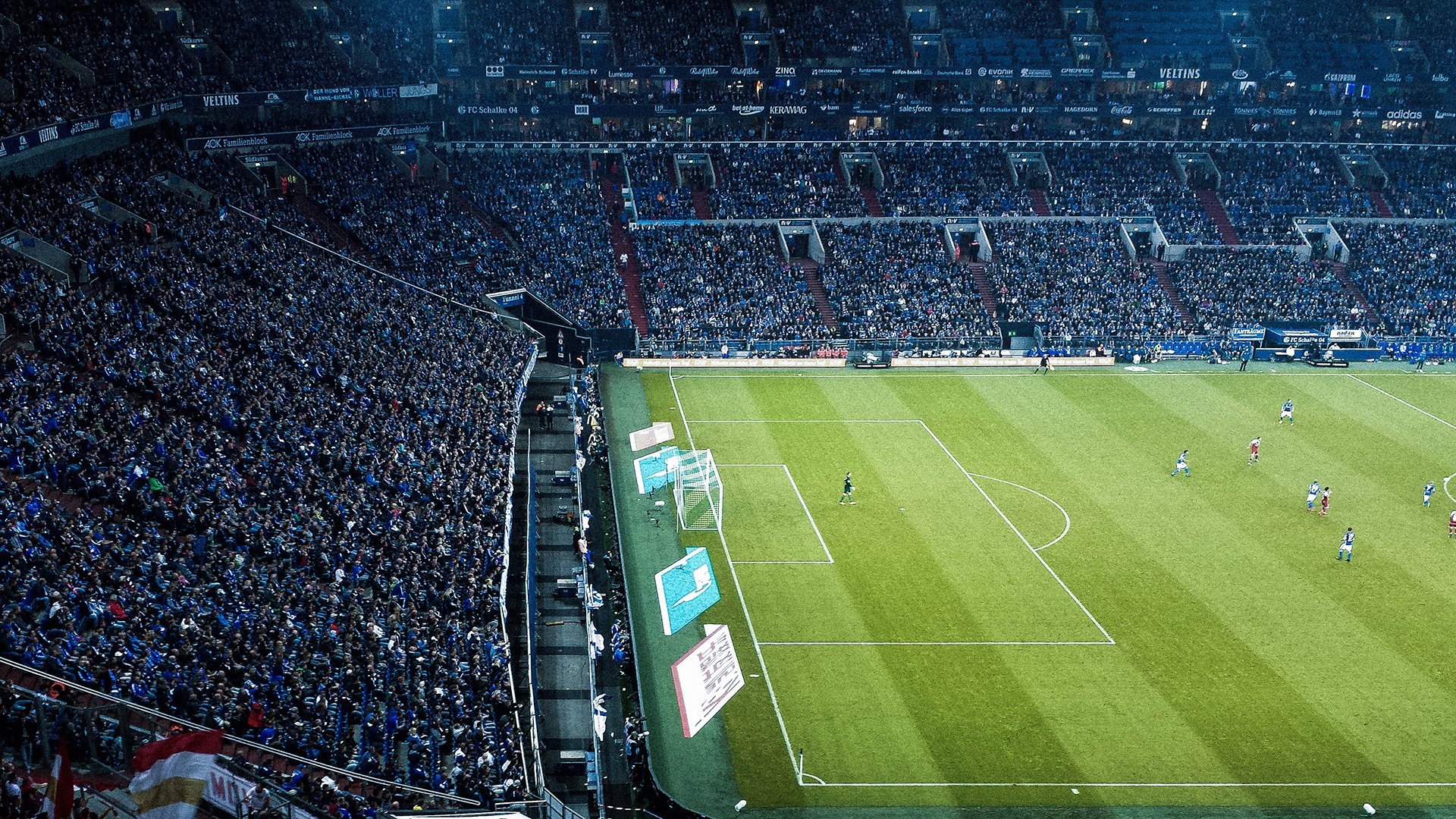 绿茵场上的颠覆之夜，苏亚雷斯爆发与阿尔及利亚掀翻爱尔兰的双重启示