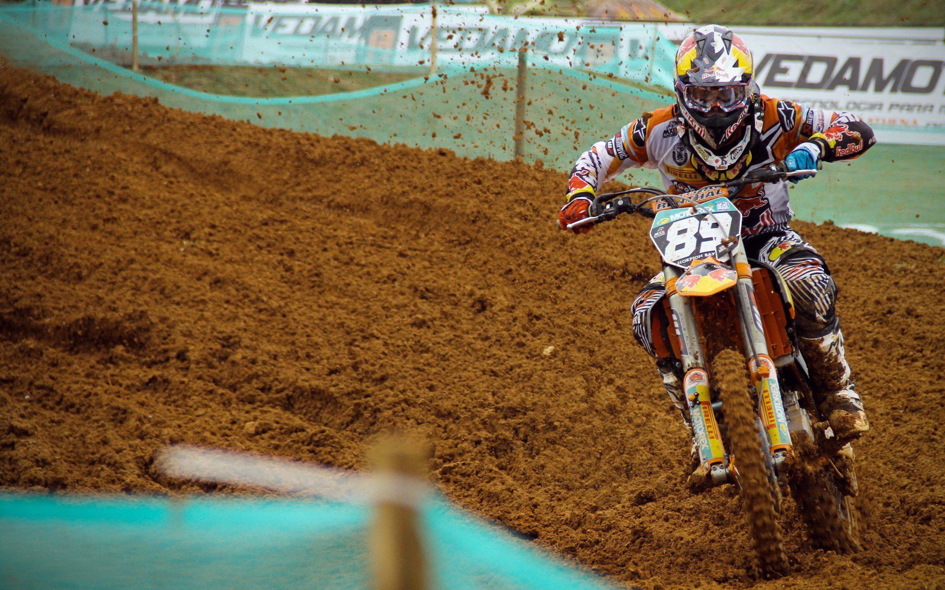 赛道风暴，哈斯逆袭，汉密尔顿的绝对统治